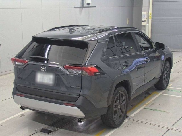 TOYOTA RAV4 2024