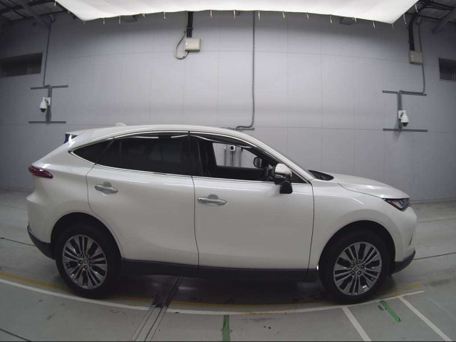 TOYOTA HARRIER 2020