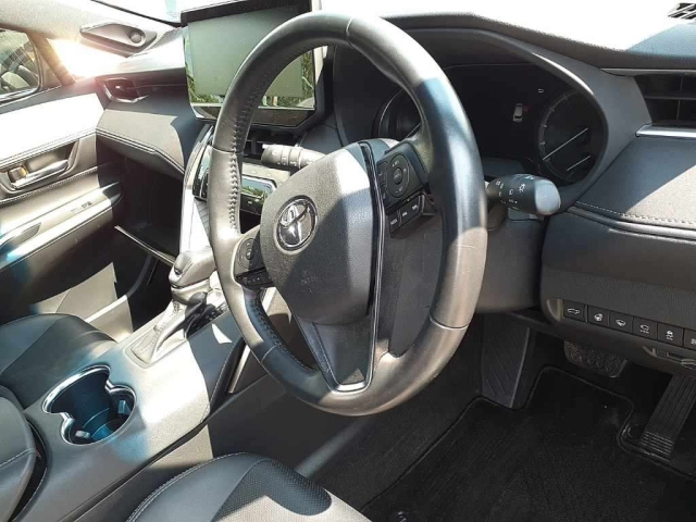 TOYOTA HARRIER 2020