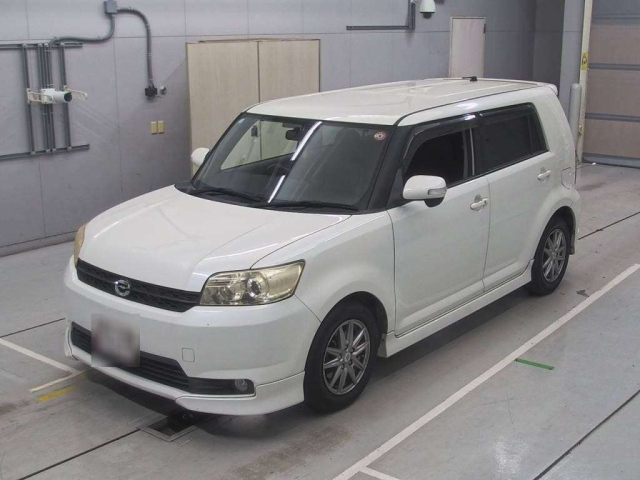 TOYOTA COROLLA RUMION 2012