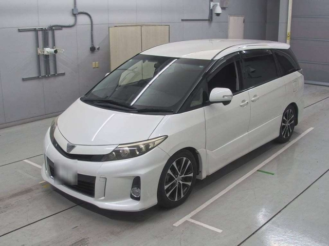 TOYOTA ESTIMA 2013