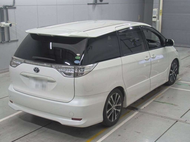 TOYOTA ESTIMA 2013