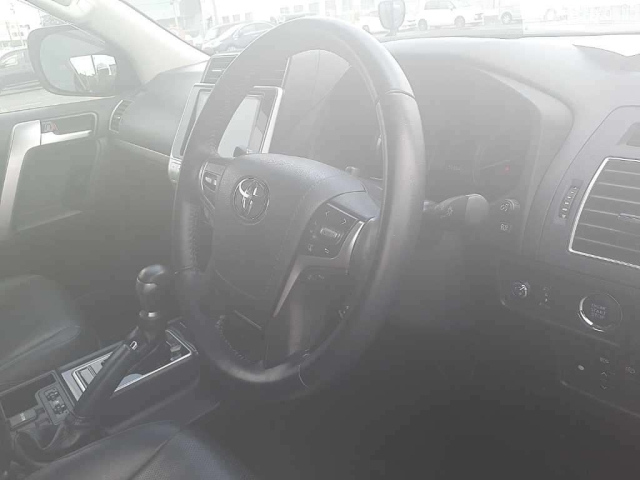 TOYOTA LAND CRUISER PRADO 2020