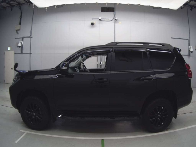 TOYOTA LAND CRUISER PRADO 2020