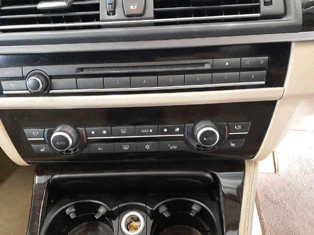 BMW 5 SERIES 2011