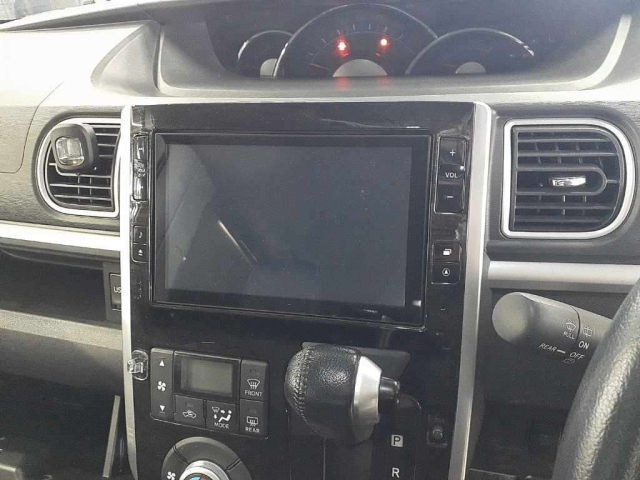DAIHATSU TANTO 2014