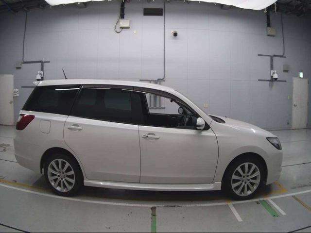 SUBARU EXIGA 2011