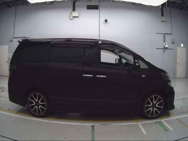 TOYOTA VELLFIRE 2012