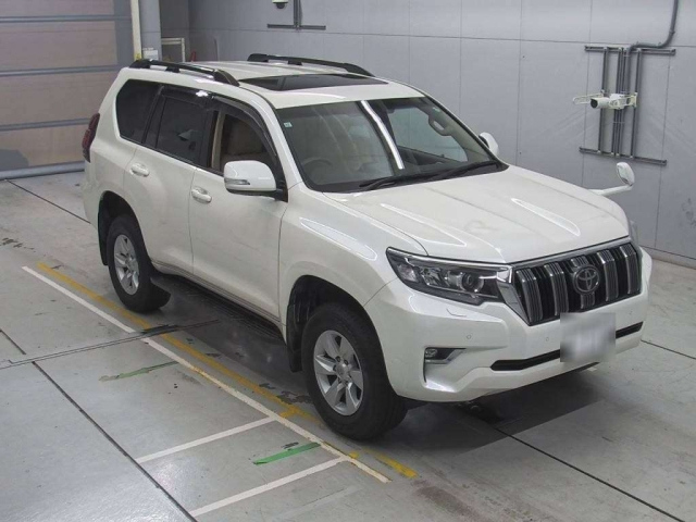 TOYOTA LAND CRUISER PRADO 2021