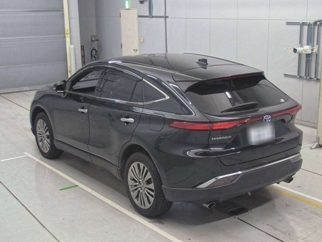 TOYOTA HARRIER 2022
