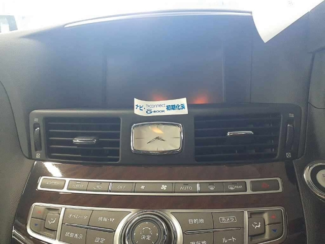 NISSAN FUGA 2014