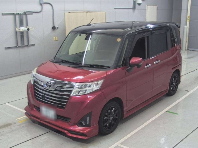 TOYOTA ROOMY 2017