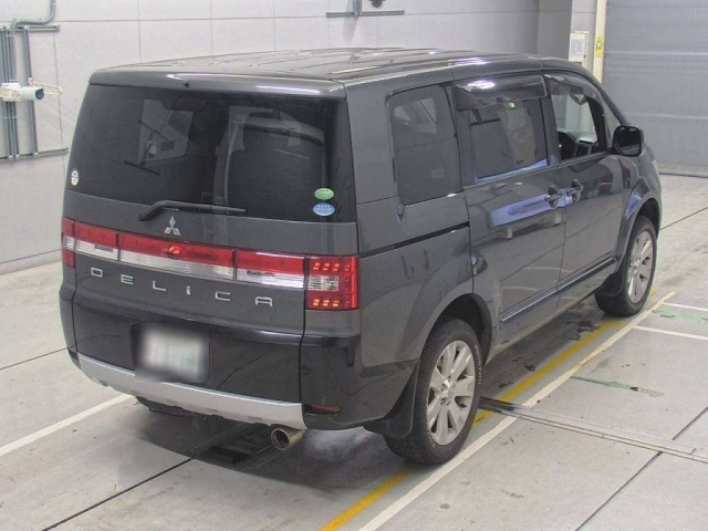 MITSUBISHI DELICA D5 2013