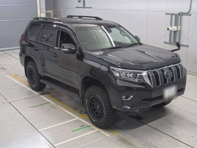 TOYOTA LAND CRUISER PRADO 2022