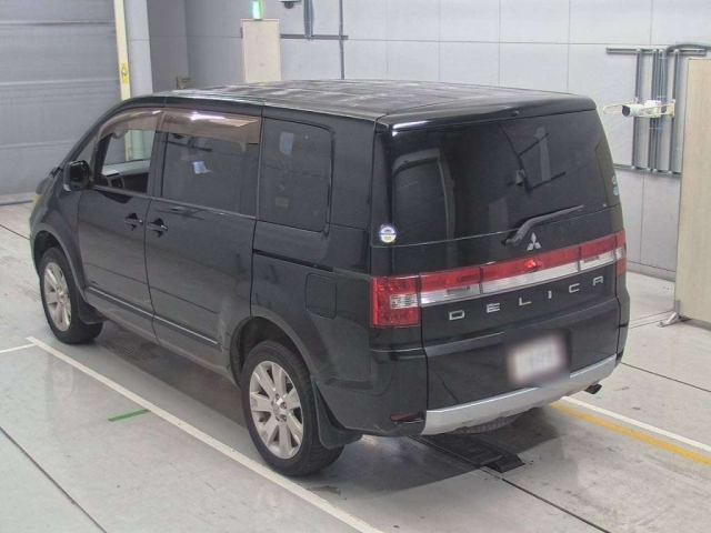 MITSUBISHI DELICA D5 2012