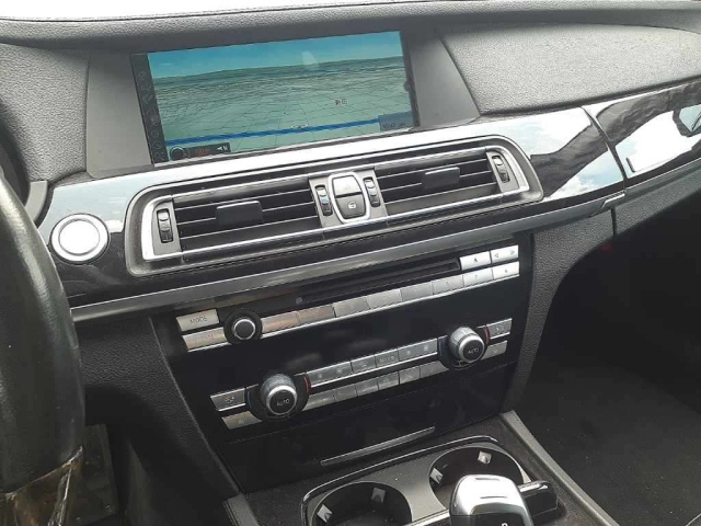 BMW 7 SERIES 2011