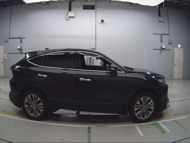 TOYOTA HARRIER 2021