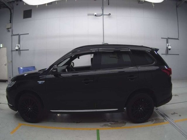 MITSUBISHI OUTLANDER PHEV 2020
