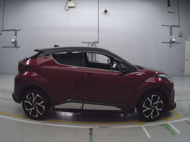 TOYOTA C-HR 2018