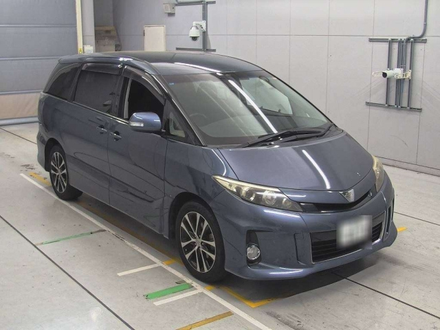 TOYOTA ESTIMA 2013