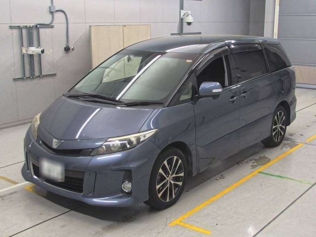 TOYOTA ESTIMA 2013