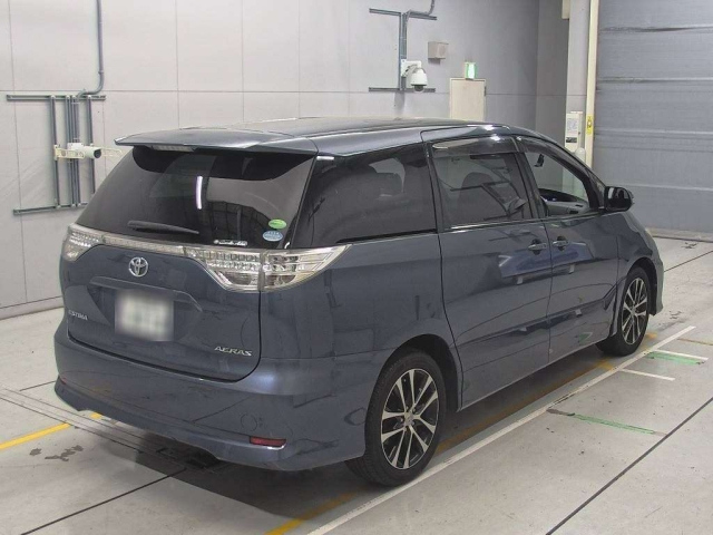 TOYOTA ESTIMA 2013