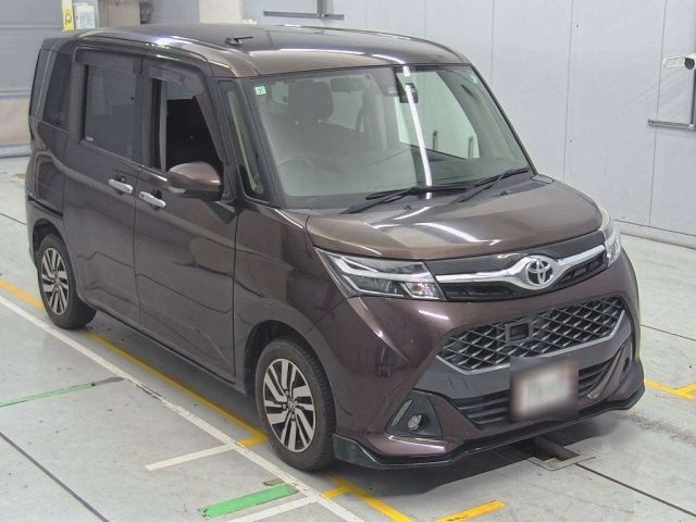 TOYOTA TANK 2017