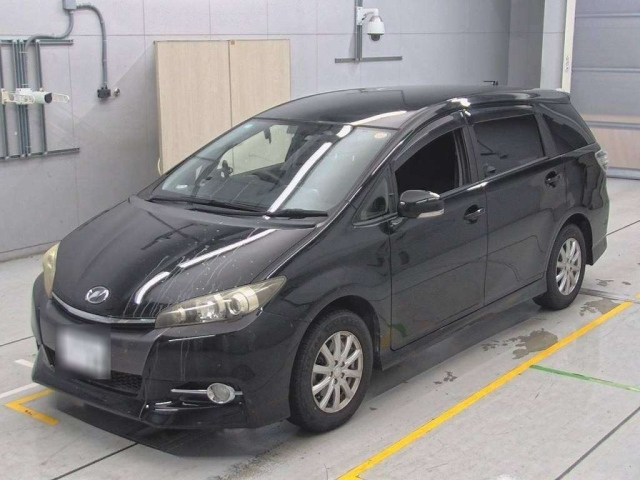 TOYOTA WISH 2014