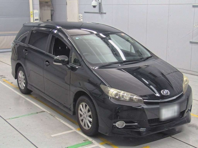 TOYOTA WISH 2014