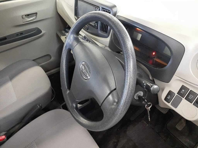 DAIHATSU MIRA E S 2015