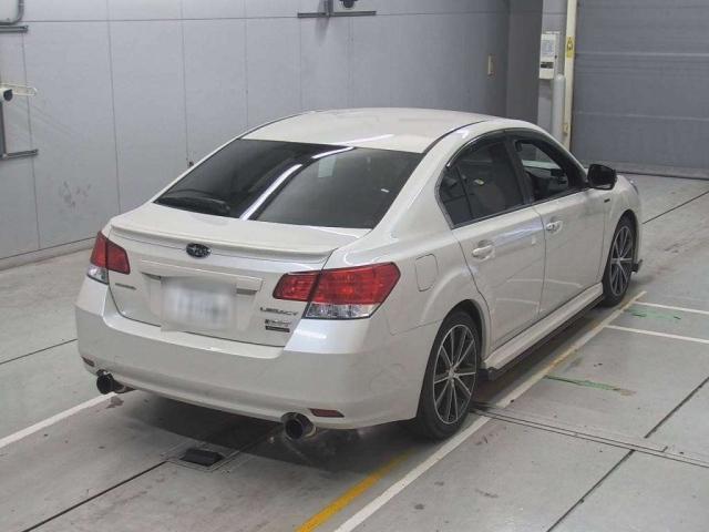 SUBARU LEGACY B4 2014