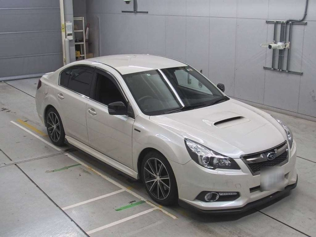 SUBARU LEGACY B4 2014