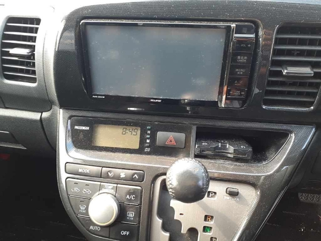 TOYOTA WISH 2008