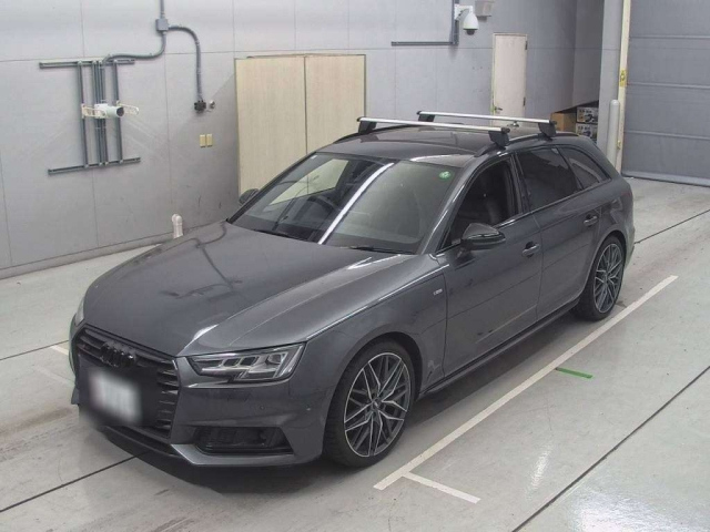 AUDI A4 2017