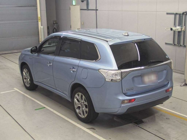 MITSUBISHI OUTLANDER PHEV 2013