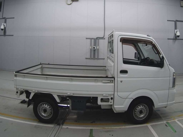 NISSAN CLIPPER TRUCK 2016