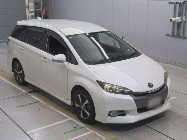 TOYOTA WISH 2012