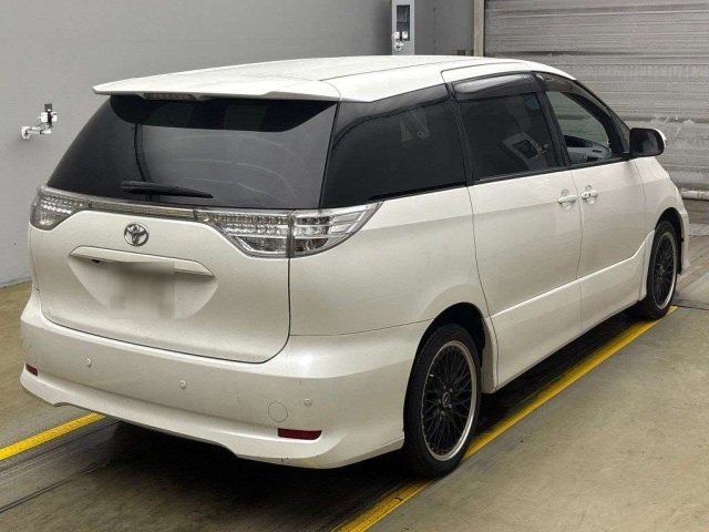TOYOTA ESTIMA 2016