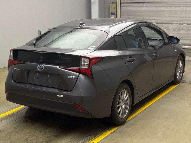 TOYOTA PRIUS 2020