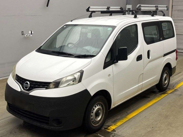 NISSAN NV200 2012