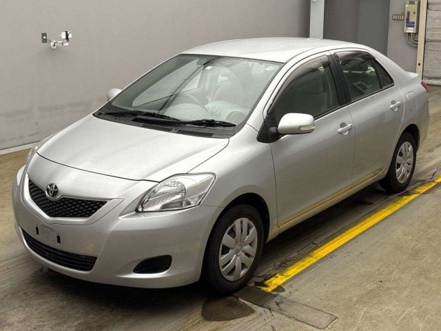 TOYOTA BELTA 2010