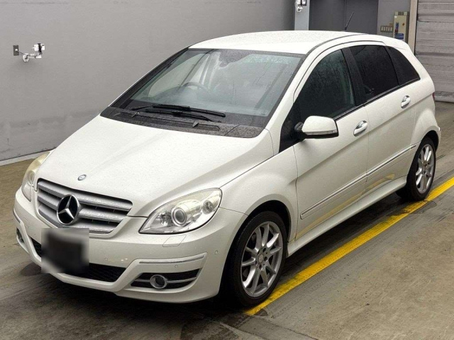 MERCEDES BENZ B CLASS 2011
