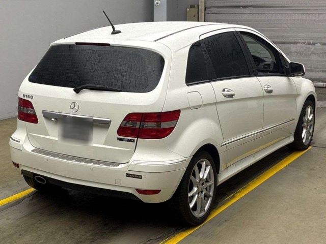 MERCEDES BENZ B CLASS 2011