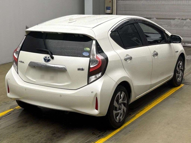 TOYOTA AQUA 2020