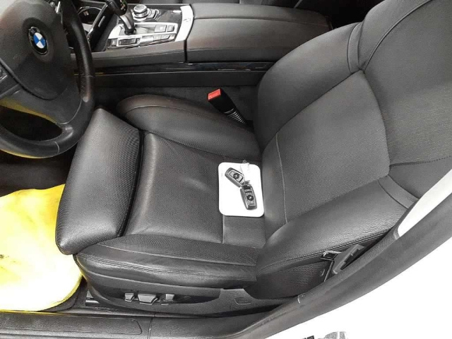 BMW 7 SERIES 2011