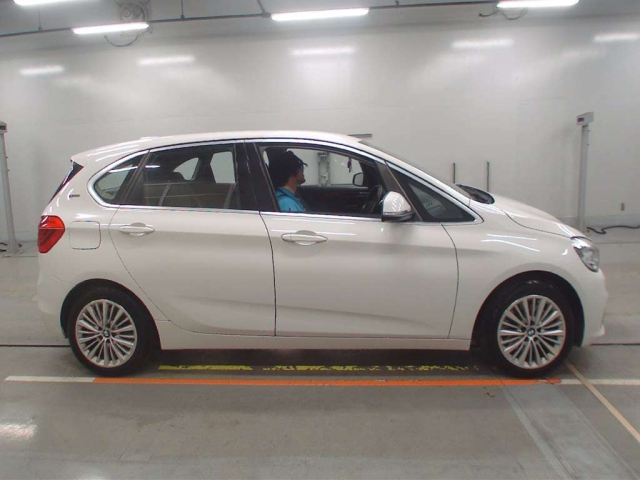 BMW 2 SERIES 2016