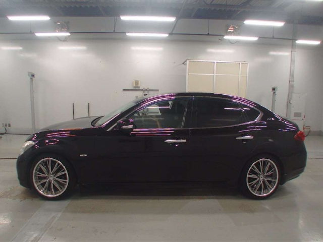 NISSAN FUGA 2011