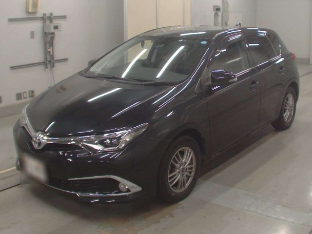 TOYOTA AURIS 2018