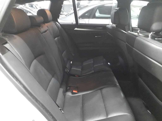 BMW 5 SERIES 2011