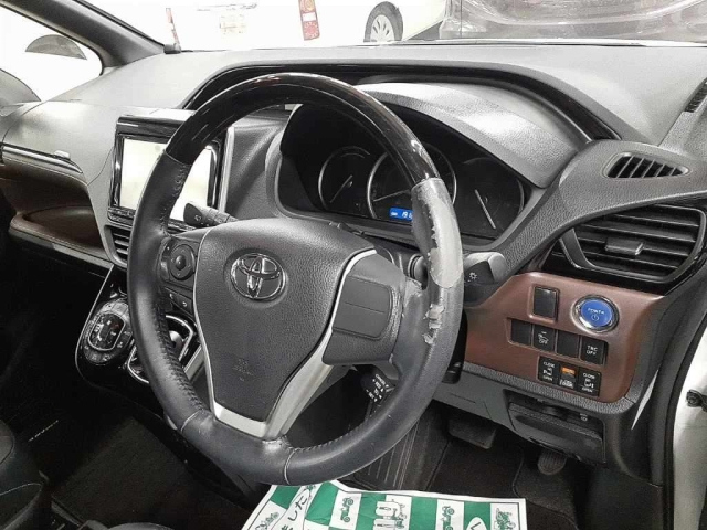 TOYOTA ESQUIRE 2015